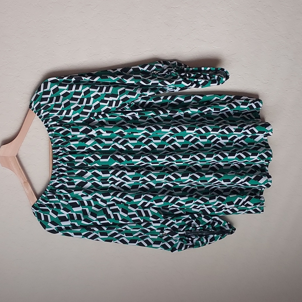 Green Patterned Blouse - Picture 2 of 5